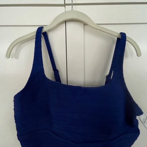 Women's Land's End Size 12 Compression Royal Blue Swimsuit-NWT One Piece New - Picture 3 of 10